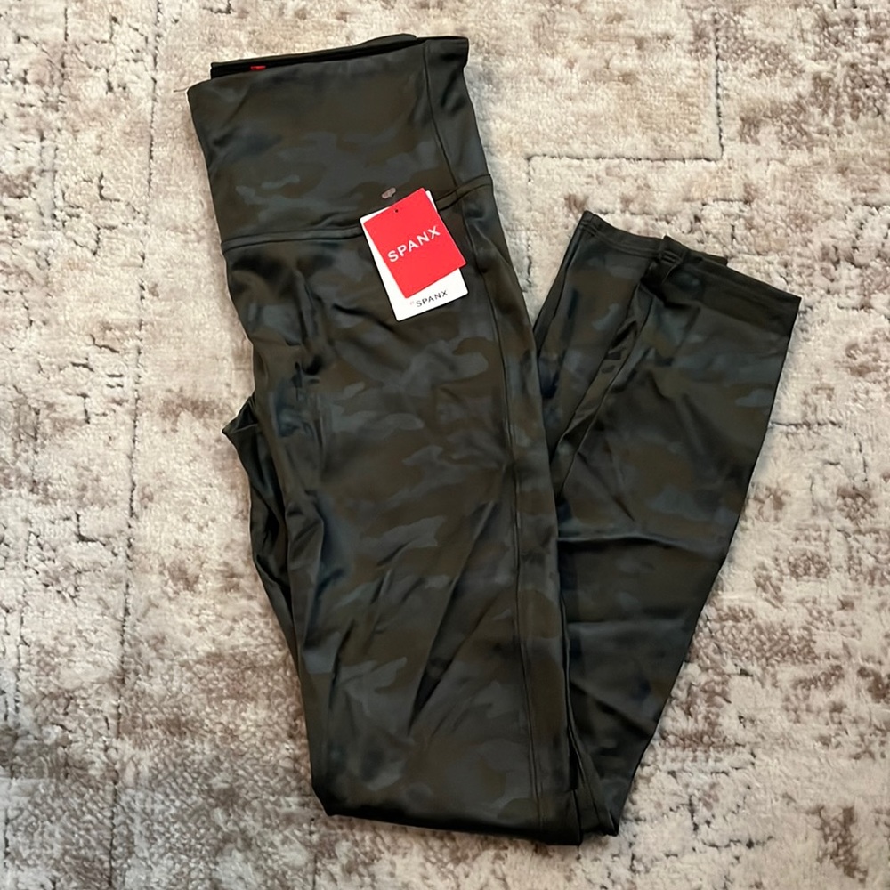 SPANX camo faux leather leggings  NWT